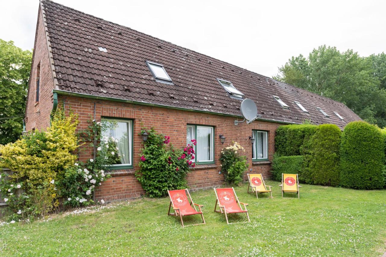 Gut Basthorst Hotell Basthorst  Exteriör bild