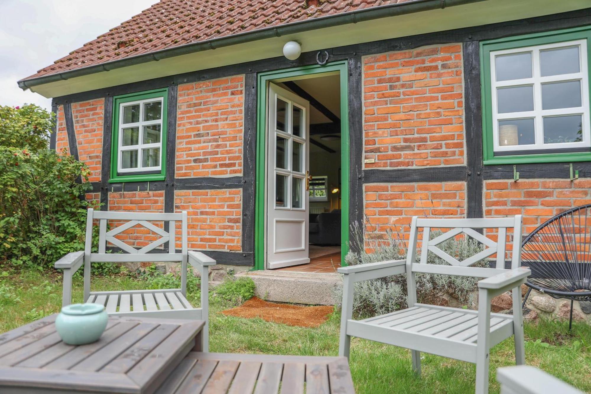 Gut Basthorst Hotell Basthorst  Exteriör bild